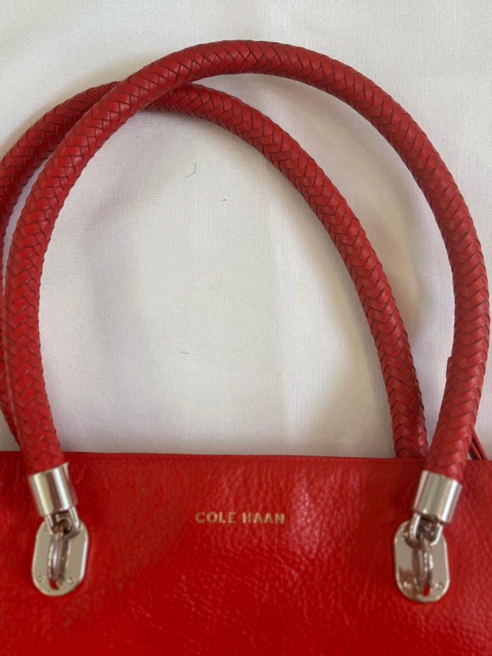 Cole Haan Red Pebbled Leather Tote Bag Gold Hardware Braided Handles - Picture 3 of 8